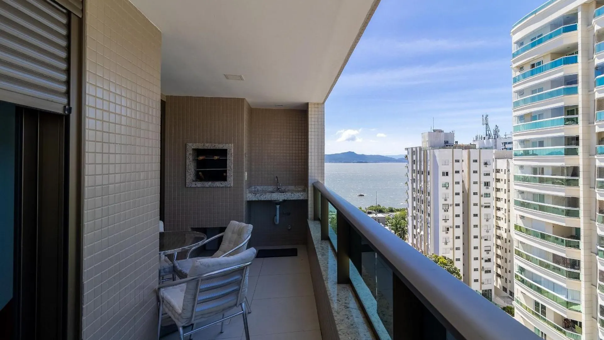 Apto Moderno A 10 Min Do Centro De Floripa Rmt801 Apartment Florianopolis 0*,  Brazil
